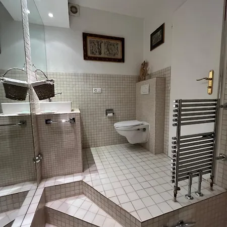 Apartment Vaste Pour 4 Personnes Avec Terrasse Et Piscine Crans-Montana